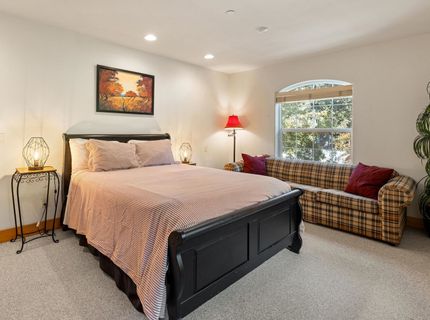 8720 Rainbow Avenue, Kings Beach, CA 96143 Photo