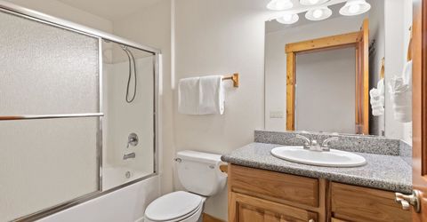 8720 Rainbow Avenue, Kings Beach, CA 96143 Photo