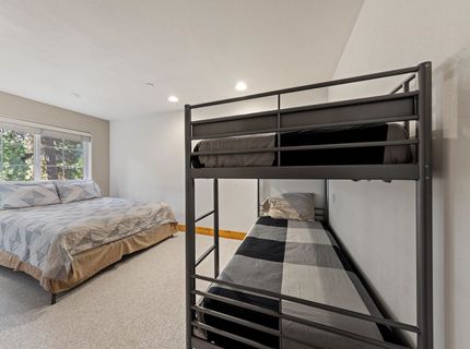 8720 Rainbow Avenue, Kings Beach, CA 96143 Photo