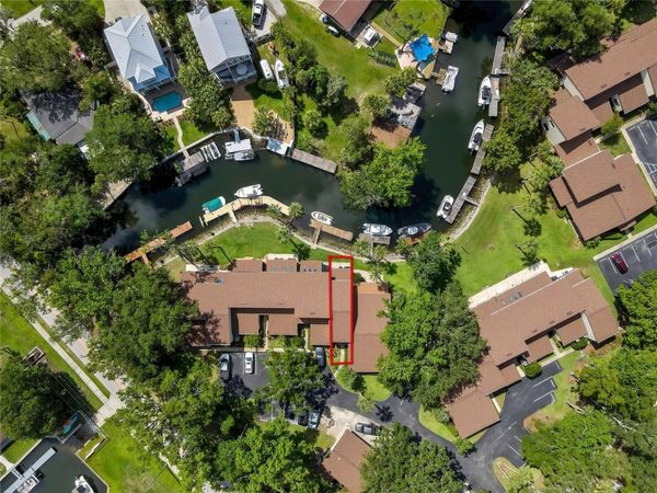 1637 SE PARADISE CIRCLE , Unit 106, CRYSTAL RIVER, FL 34429