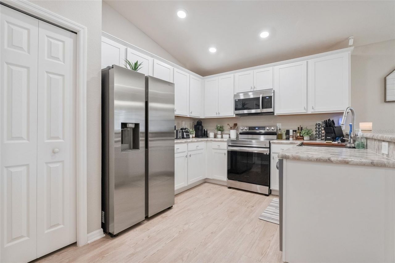 1094 Tropea Lane , Auburndale, FL 33823 Photo