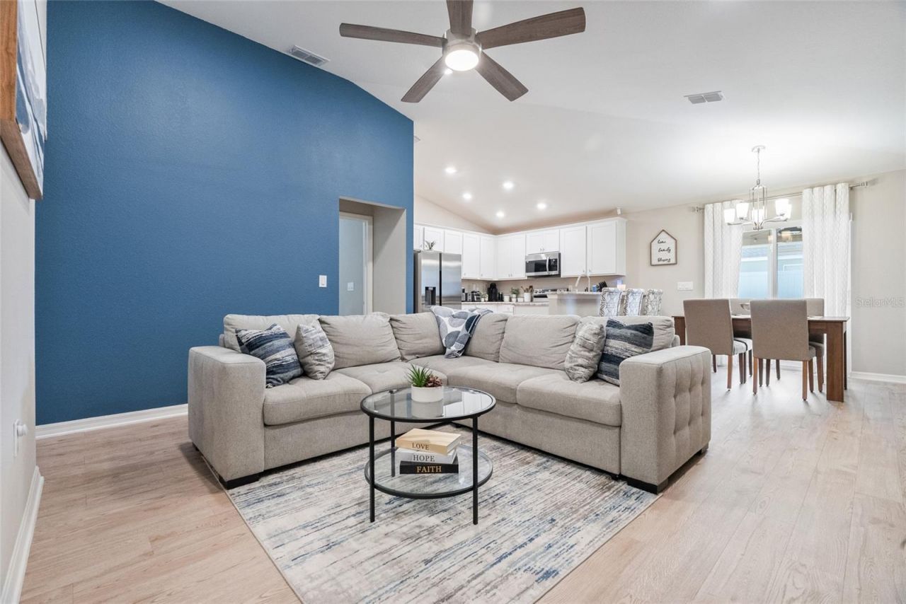 1094 Tropea Lane , Auburndale, FL 33823 Photo