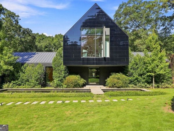 2716 Ridgewood Road, Atlanta, GA 30327