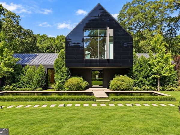 2716 Ridgewood Road, Atlanta, GA 30327