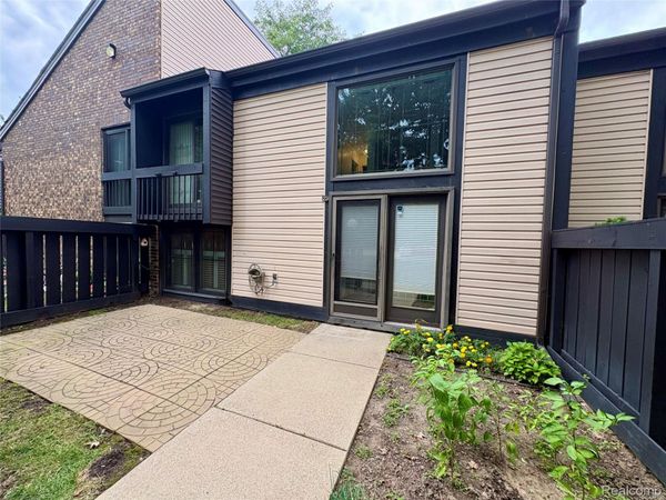 14067 Jackson Street, Unit 23, Taylor, Mi 48180