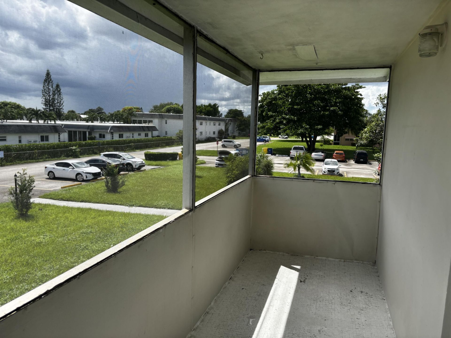 363 Sheffield O, West Palm Beach, FL 33417 Photo