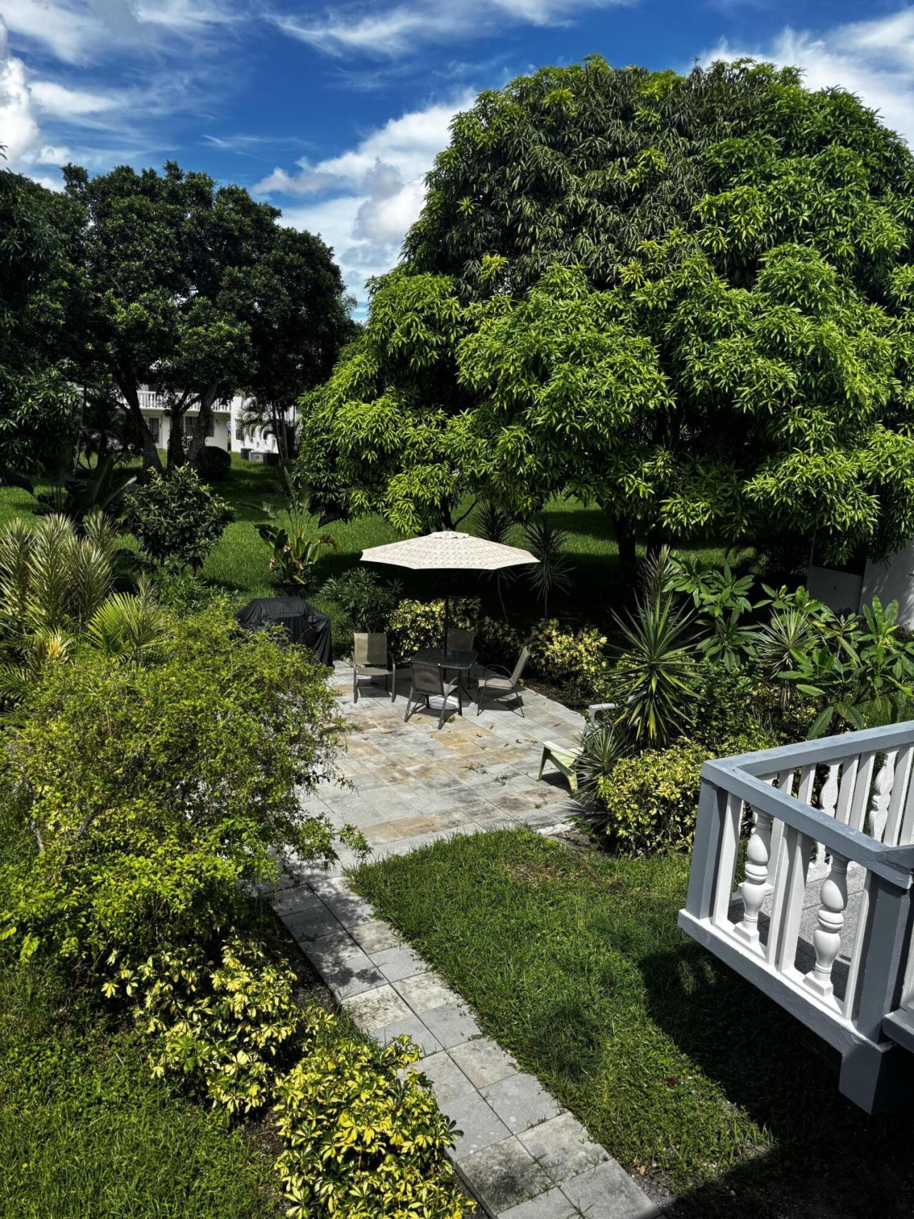 363 Sheffield O, West Palm Beach, FL 33417 Photo