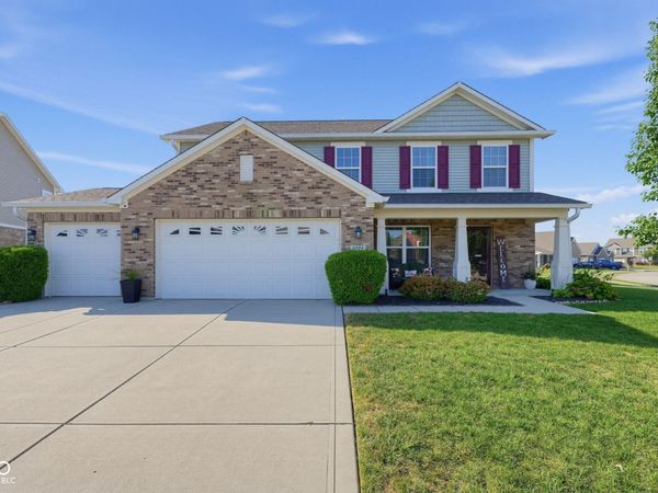 3394 S Bennett Drive, New Palestine, IN 46163