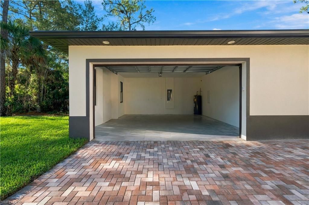 187 5th St Sw, Naples, FL 34117 Photo