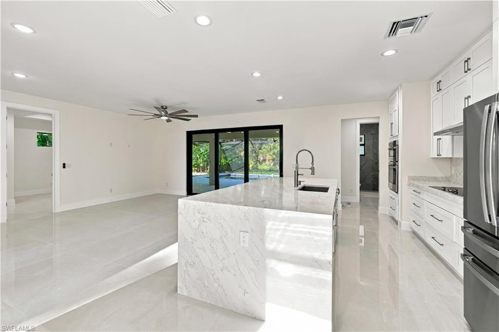 187 5th St Sw, Naples, FL 34117 Photo