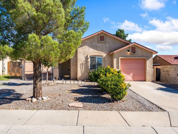 7301 Seven Falls Court SW, Albuquerque, NM 87121