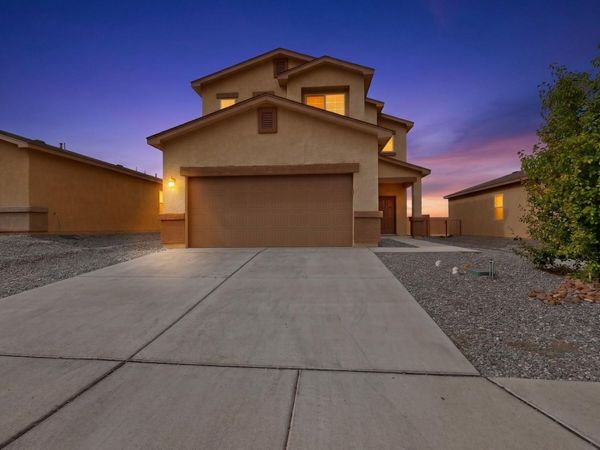 23 Hermanos Loop, Los Lunas, NM 87031