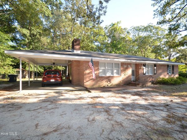 1704 N Berkeley Boulevard , Goldsboro, NC 27534