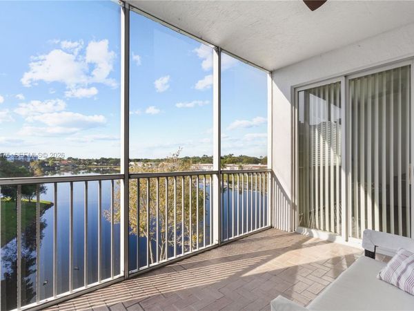 10770 NW 66th St, Unit 404, Doral, FL 33178