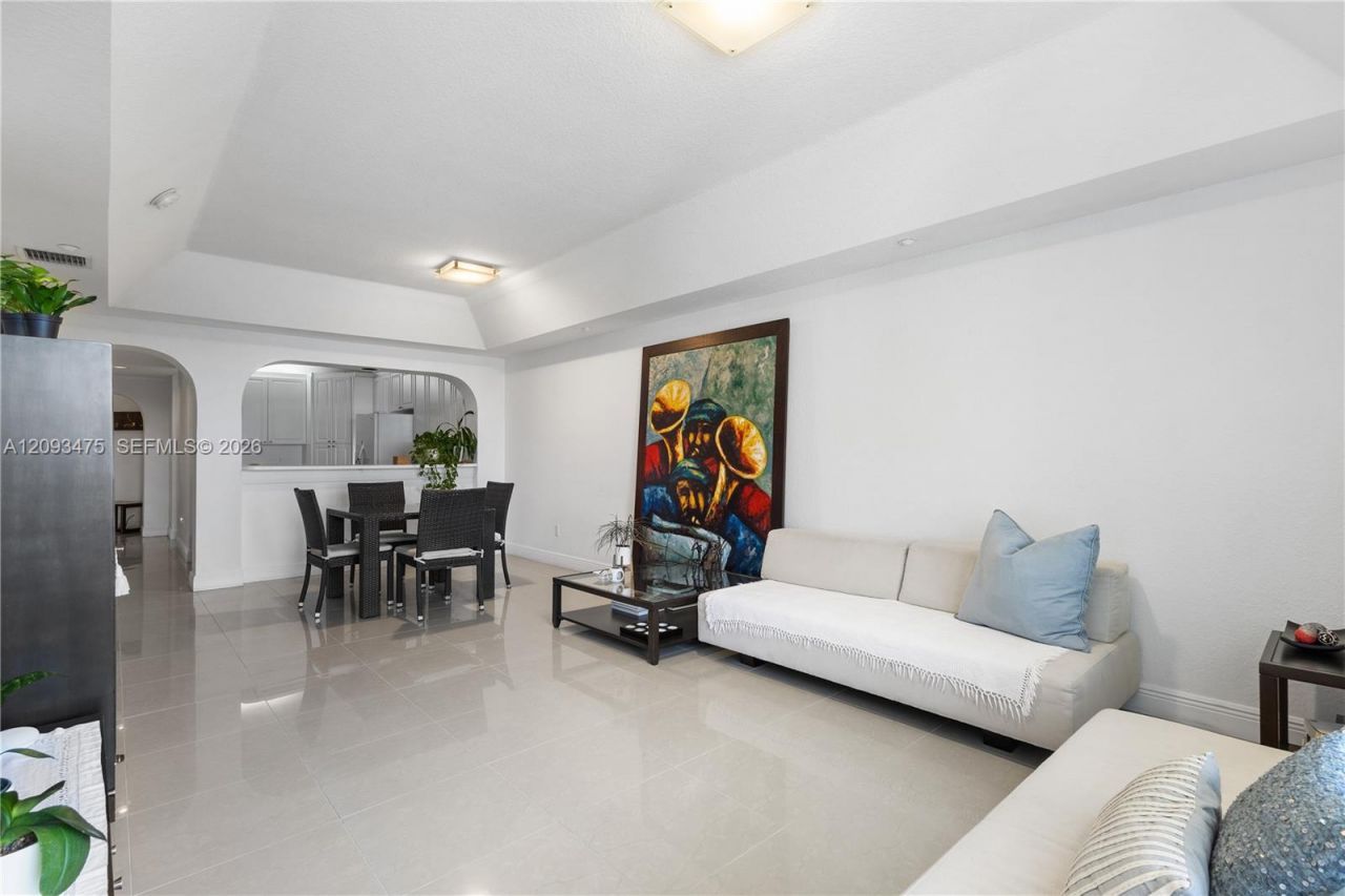 10770 NW 66th St, Unit 404, Doral, FL 33178 Photo