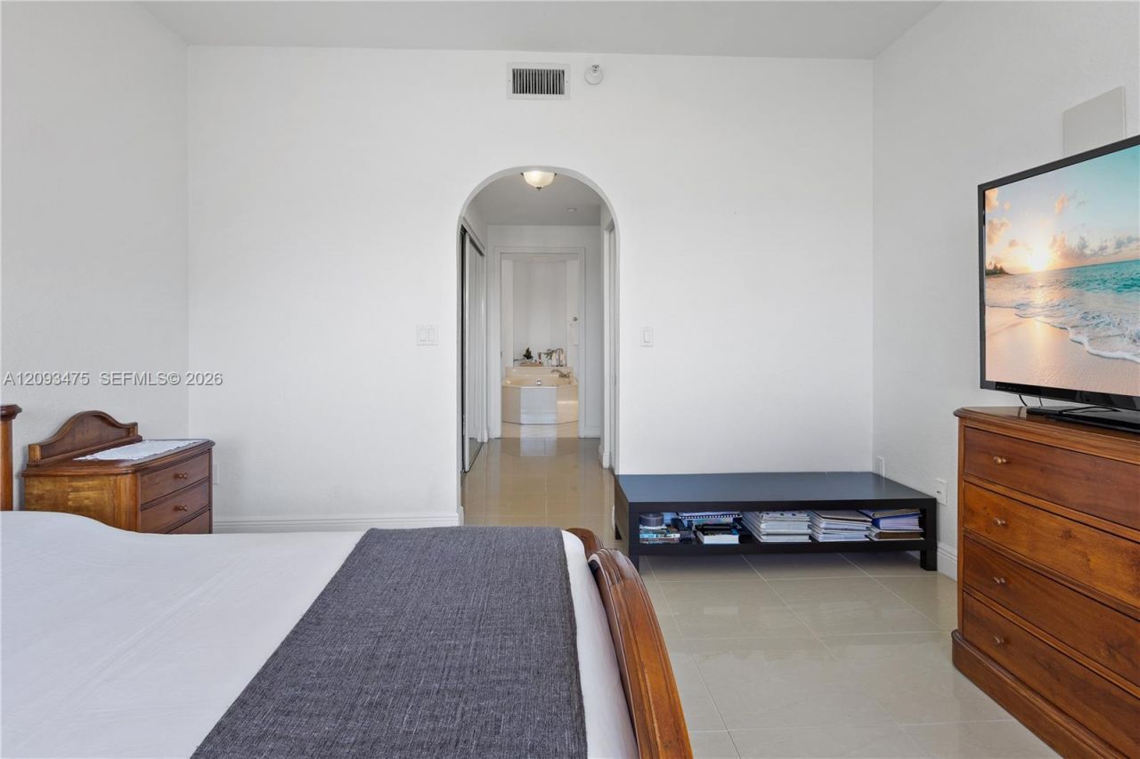 10770 NW 66th St, Unit 404, Doral, FL 33178 Photo