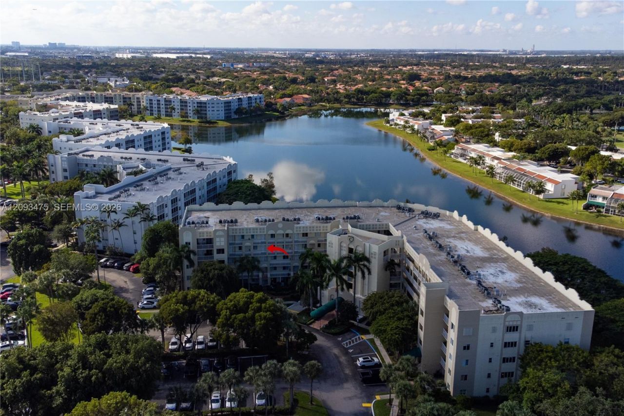 10770 NW 66th St, Unit 404, Doral, FL 33178 Photo