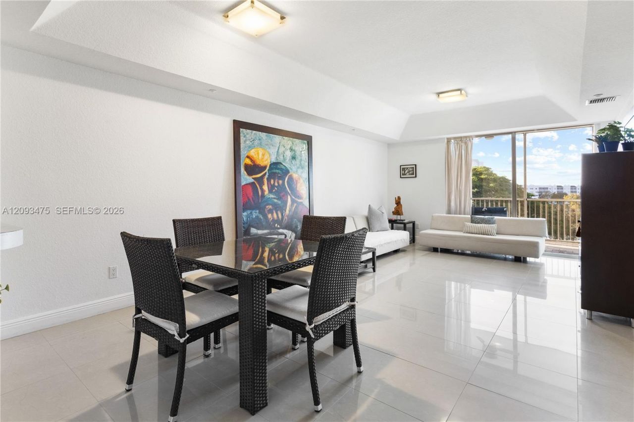 10770 NW 66th St, Unit 404, Doral, FL 33178 Photo