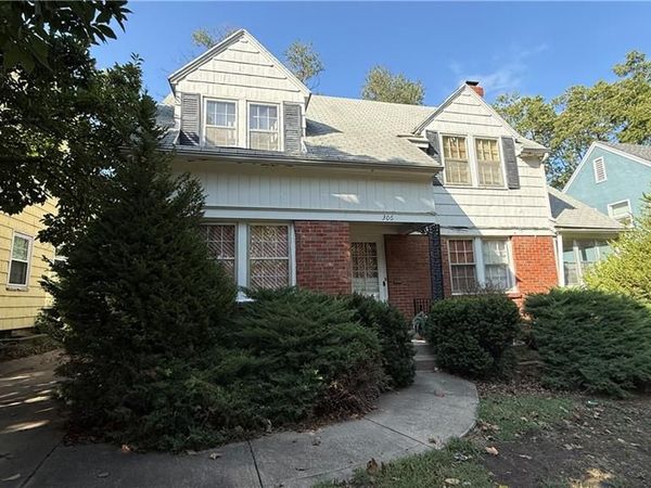 306 Meyer Boulevard, Kansas City, MO 64113