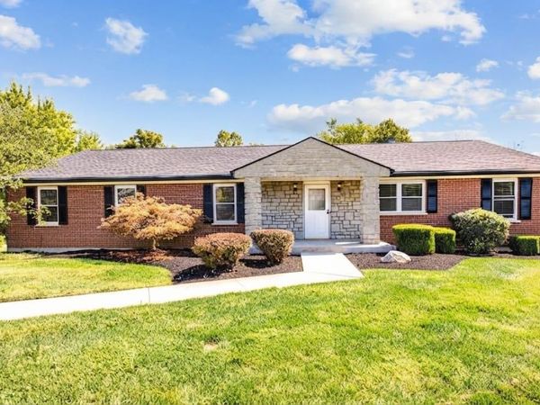 6831 Perinwood Drive, Green Twp, OH 45248