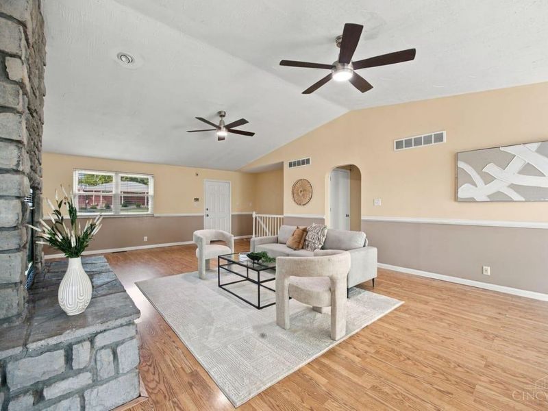 6831 Perinwood Drive, Green Township, OH 45248 Photo 11