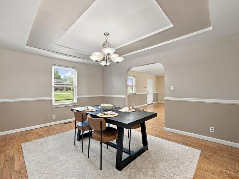 6831 Perinwood Drive, Green Township, OH 45248 Photo 18