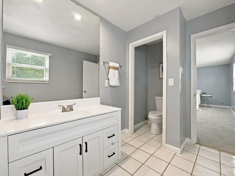 6831 Perinwood Drive, Green Township, OH 45248 Photo 23