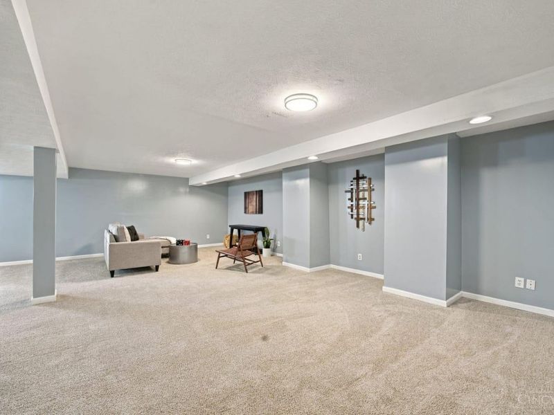6831 Perinwood Drive, Green Township, OH 45248 Photo 39