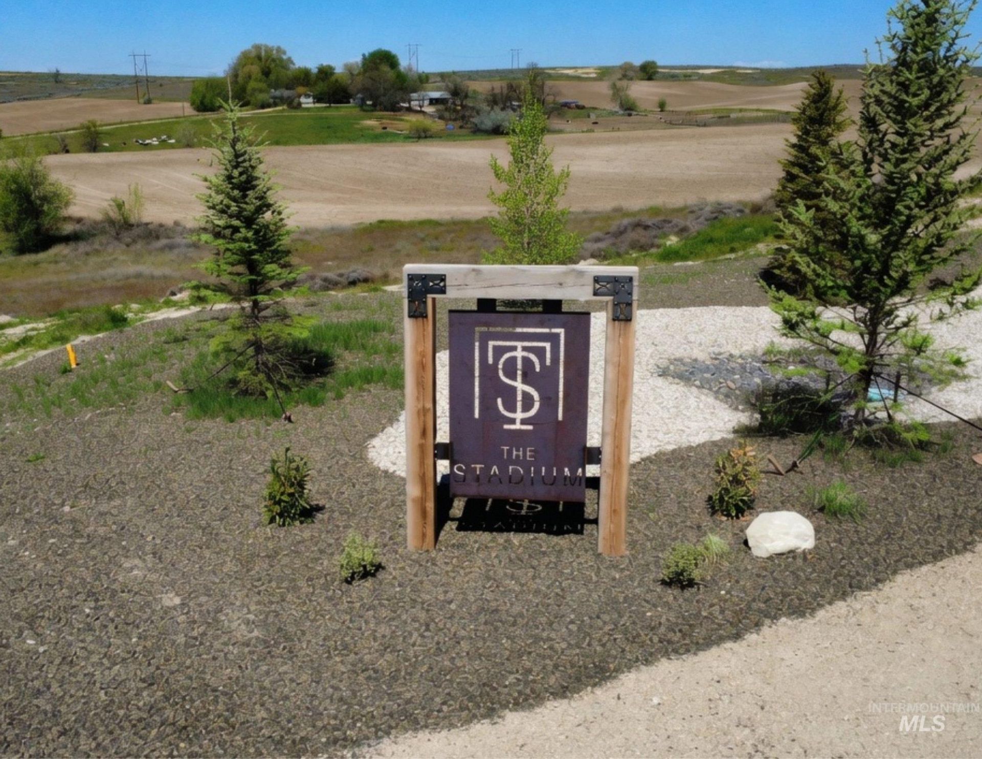 27296 Iron Horse Dr, Caldwell, ID 83607 Main Photo