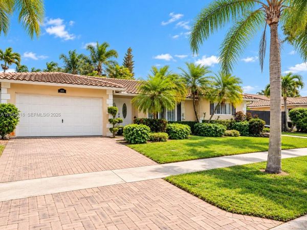 1113 N 46th Ter , Hollywood, FL 33021