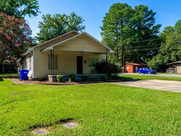 1855 A &B Robins , Conway, AR 72034