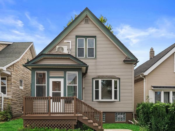 3529 E Plankinton Ave, Cudahy, WI 53110