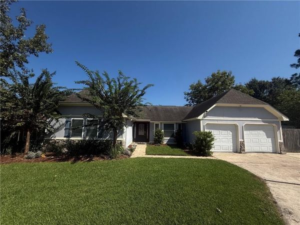 438 BRIARGROVE Drive , Slidell, LA 70458