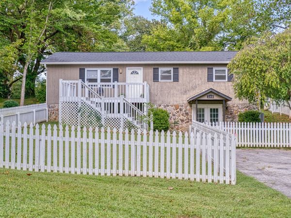 290 N Ferguson Ave , Cookeville, TN 38501