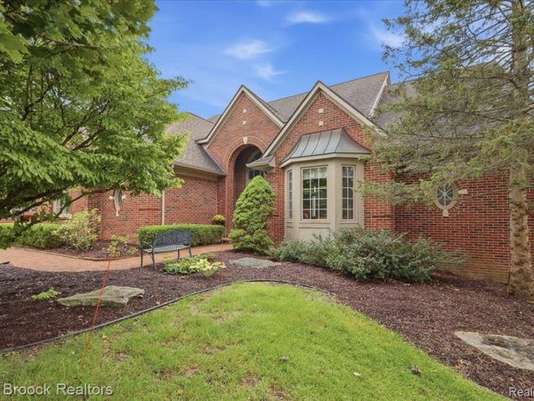 1731 Rico Road , Commerce Township, Mi 48382
