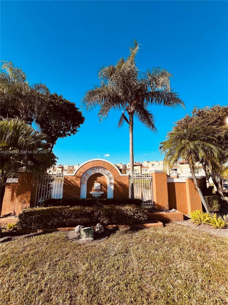 380 NW 85th Pl , Unit 1406, Miami, FL 33126 Photo