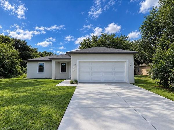 1293 Mission LN , LABELLE, FL 33935