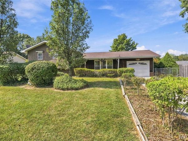 3649 Gail Drive , Imperial, MO 63052