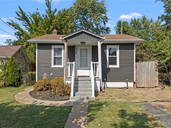 9329 Latrobe Avenue, St Louis, MO 63114