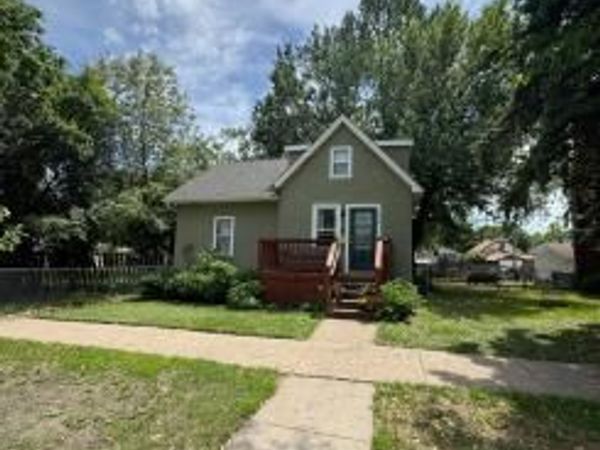 878 Monroe Court, Saint Paul, MN 55102