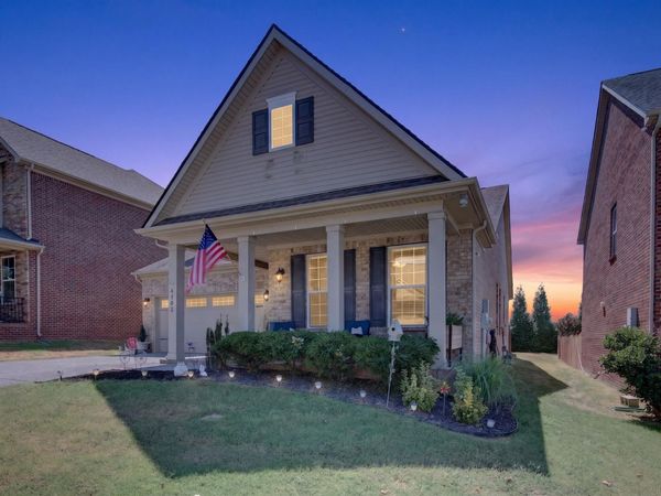 4802 Genoa Dr , Mount Juliet, TN 37122