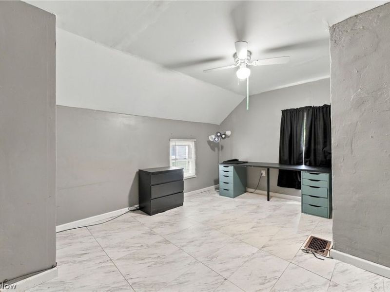 3622 Newark Avenue, Cleveland, OH 44109 Photo 12