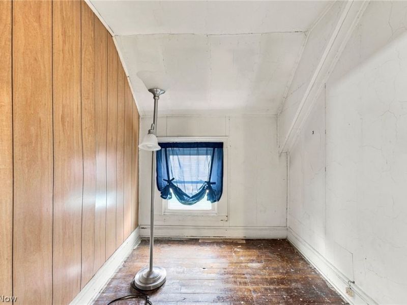 3622 Newark Avenue, Cleveland, OH 44109 Photo 18