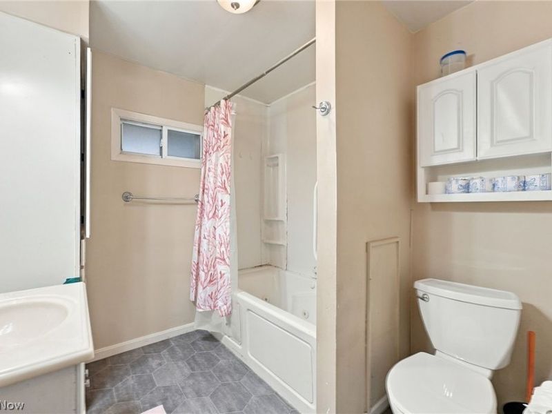 3622 Newark Avenue, Cleveland, OH 44109 Photo 19