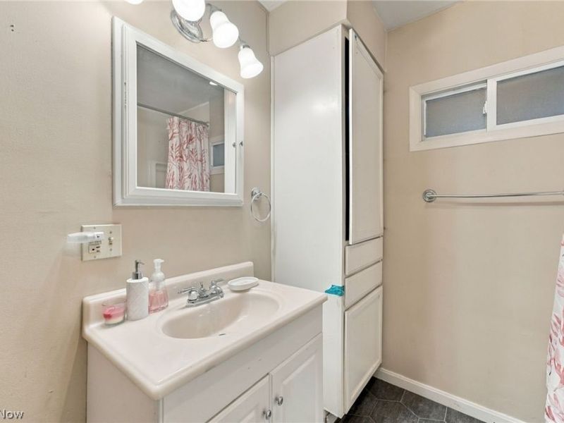3622 Newark Avenue, Cleveland, OH 44109 Photo 20