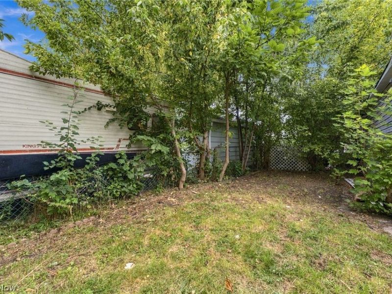 3622 Newark Avenue, Cleveland, OH 44109 Photo 28