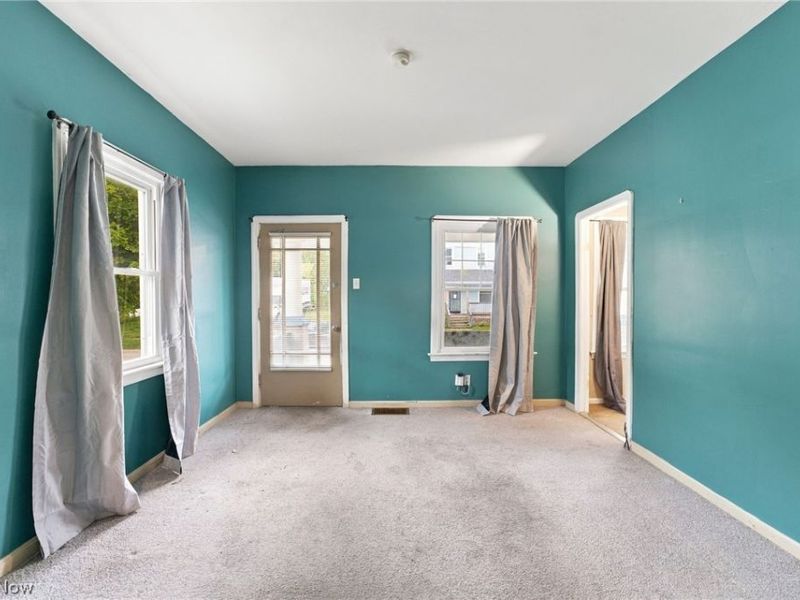 3622 Newark Avenue, Cleveland, OH 44109 Photo 4