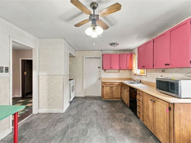 3622 Newark Avenue, Cleveland, OH 44109 Photo 9