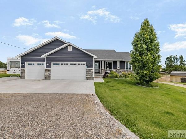 139 N 900 W, BLACKFOOT, ID 83221