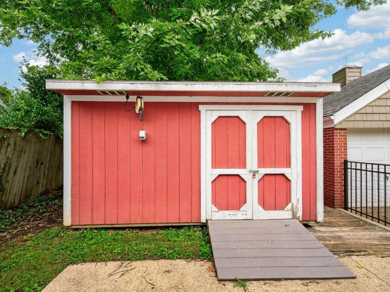 504 N Lawn Avenue, Hamilton, OH 45013 Photo 41